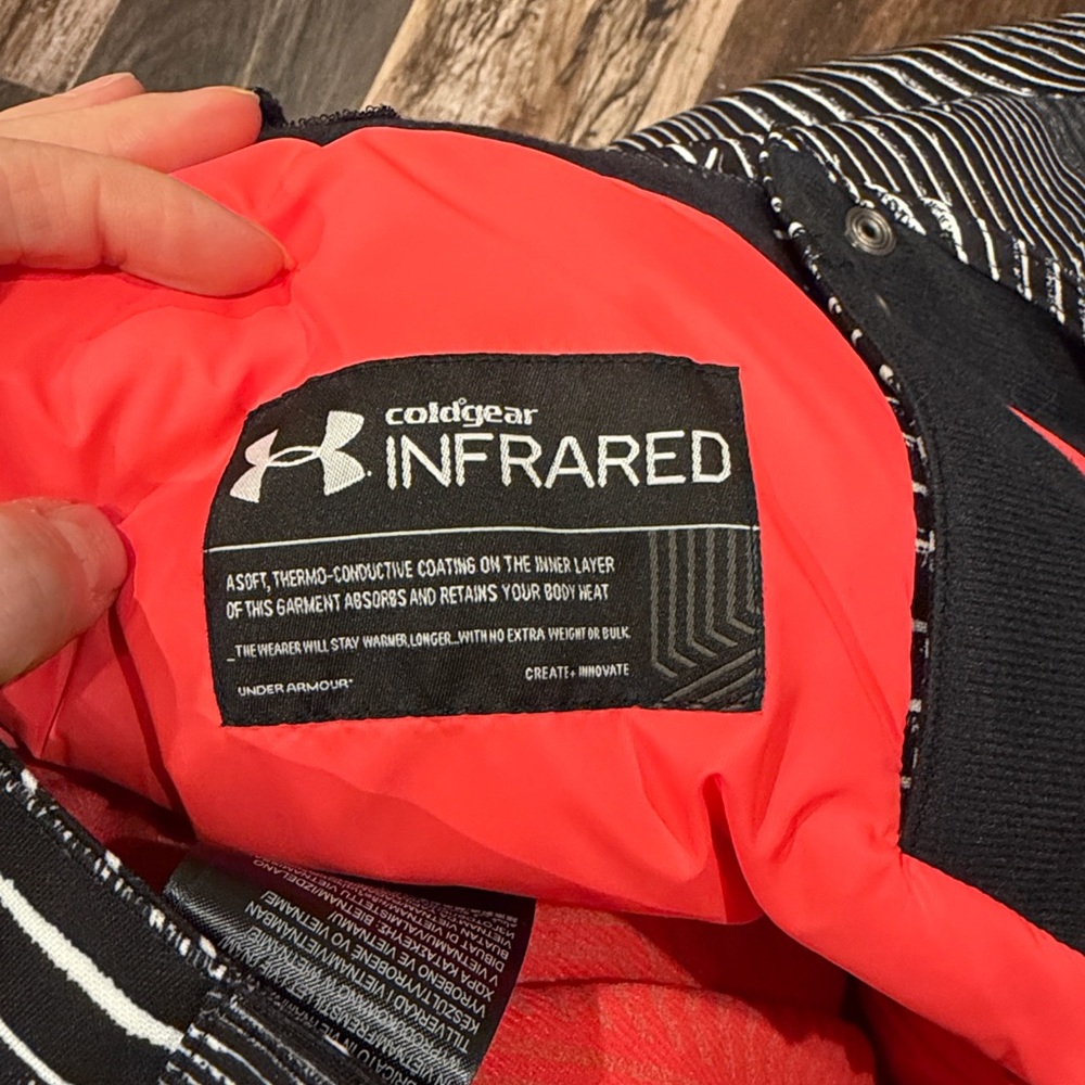 Under Armour Women’s ColdGear® Infrared Chutes Snow Pants - Picture 3 of 8